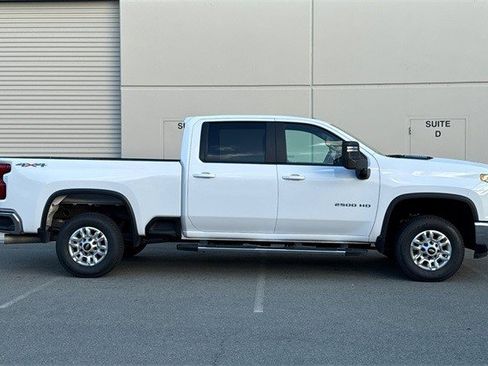Certified 2024 Chevrolet Silverado 2500 LT image 3