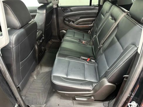 Used 2019 GMC Yukon XL SLE image 14