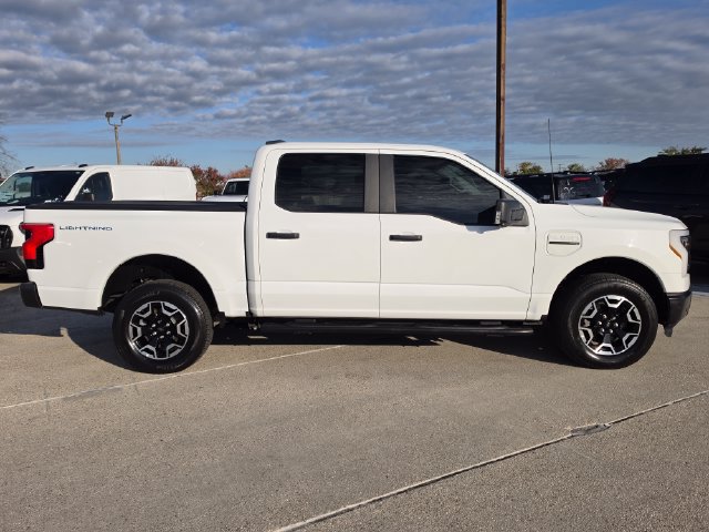 Used 2022 Ford F150 Lightning Pro w/ Tow Technology Package AWD/4WD image 4