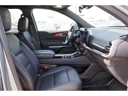 Used 2024 Chevrolet Traverse Z71 AWD/4WD image 27