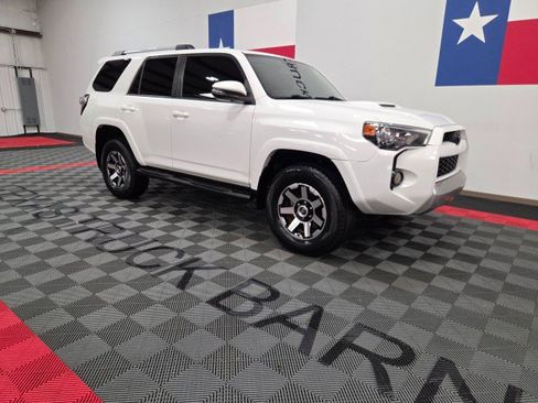 Used 2017 Toyota 4Runner TRD Off-Road Premium AWD/4WD image 14