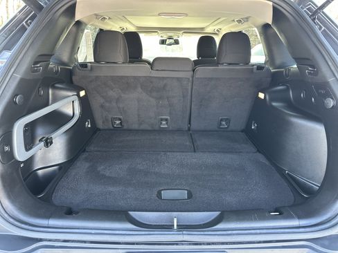 Used 2015 Jeep Cherokee Latitude w/ Comfort/Convenience Group image 20