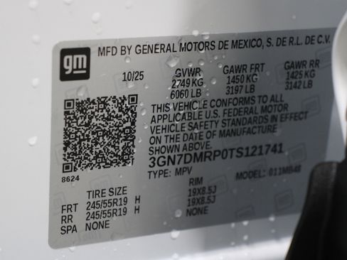 New 2026 Chevrolet Equinox EV LT image 39