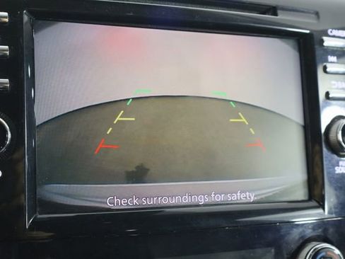 Used 2023 Nissan Murano SV image 34