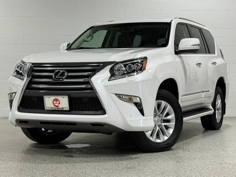 Used 2017 Lexus GX 460 Premium w/ Premium Package AWD/4WD image 2
