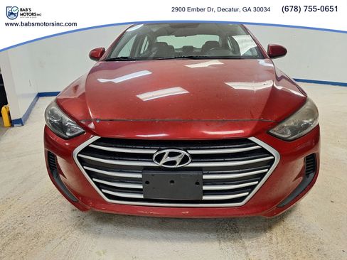 Used 2017 Hyundai Elantra SE FWD image 3