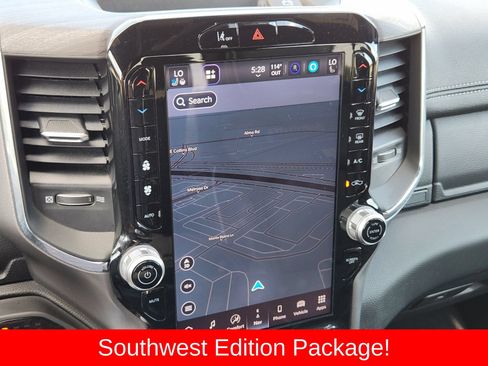 Used 2025 RAM 1500 Laramie AWD/4WD image 27