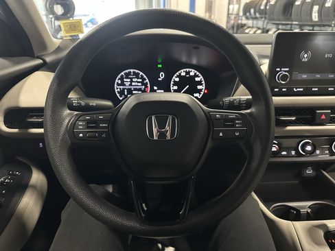 Used 2025 Honda HR-V LX image 10