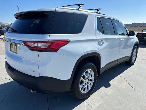 Used 2018 Chevrolet Traverse LT image 4