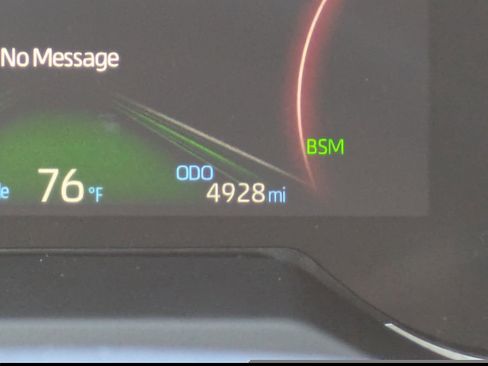 Used 2025 Toyota RAV4 XLE image 30