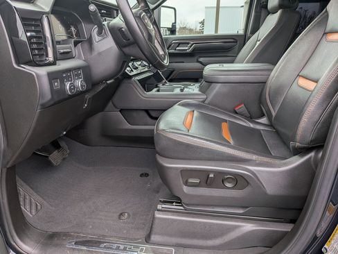 Used 2024 GMC Sierra 2500 AT4 w/ AT4 Premium Plus Package image 14