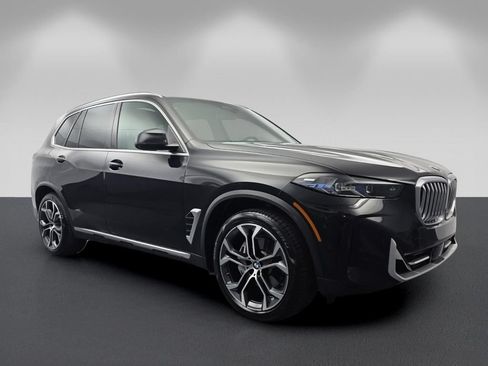 Certified 2024 BMW X5 sDrive40i w/ Premium Package RWD image 1