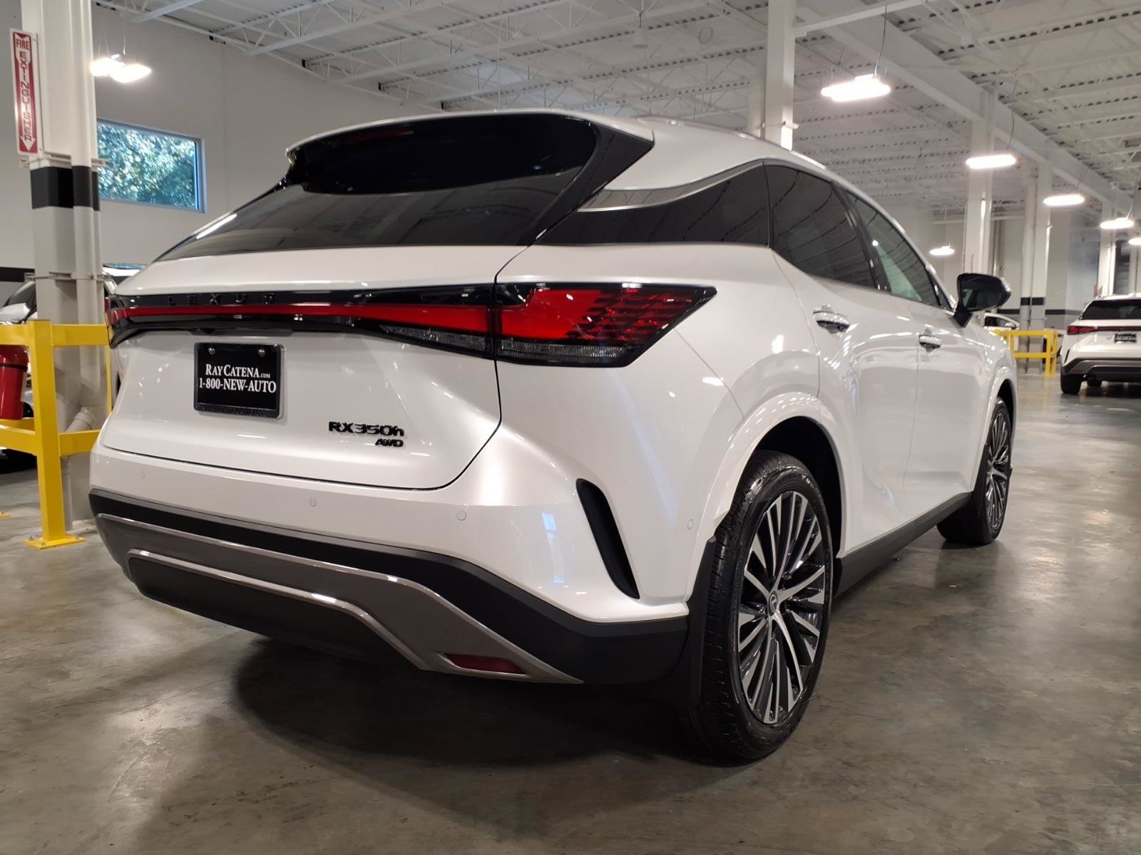 New 2026 Lexus RX 350h AWD/4WD image 16