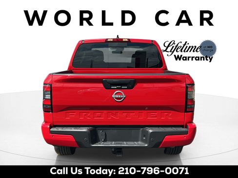 Used 2025 Nissan Frontier SV w/ SV Convenience Package RWD image 6