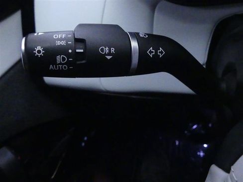 Used 2023 Land Rover Range Rover Sport SE Dynamic image 22