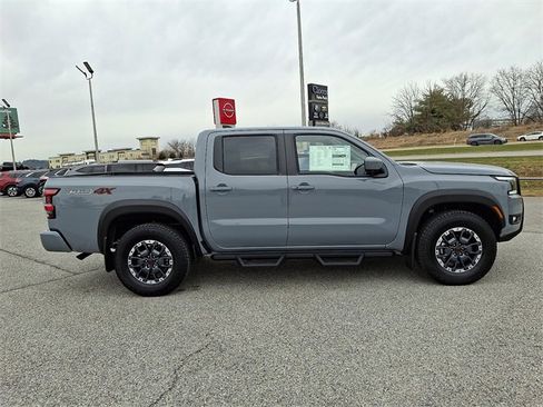 New 2026 Nissan Frontier PRO-4X w/ Pro-4x Convenience Package image 8