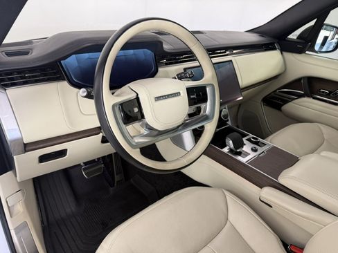 Used 2023 Land Rover Range Rover SE AWD/4WD image 17