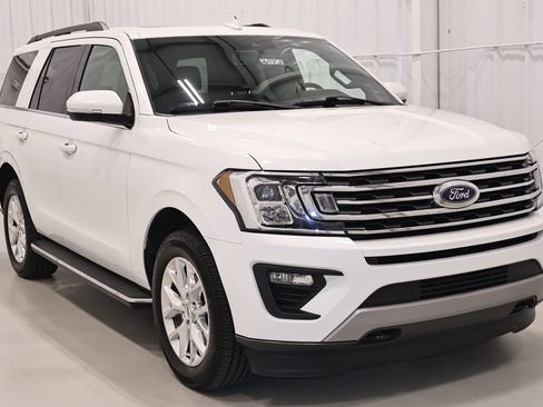 Certified 2021 Ford Expedition XLT AWD/4WD image 4