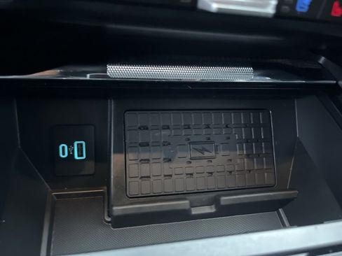 Used 2023 Ford F150 Platinum w/ Equipment Group 701A High image 22