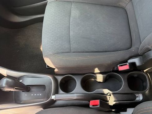 Used 2018 Chevrolet Trax LS AWD/4WD image 15