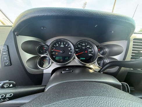 Used 2010 Chevrolet Silverado 1500 LT w/ Power Pack Plus RWD image 17