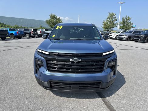 Used 2024 Chevrolet Traverse LS w/ Midnight/Sport Edition AWD/4WD image 2