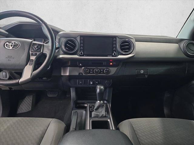 Used 2022 Toyota Tacoma SR5 RWD image 17