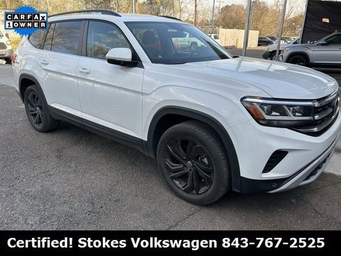 Used 2023 Volkswagen Atlas SE w/ Black Wheel Package image 2