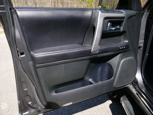 Used 2018 Toyota 4Runner Limited image 22