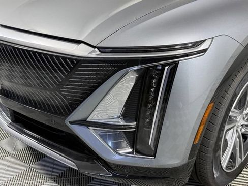 Certified 2024 Cadillac Lyriq Tech RWD image 11