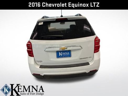 Used 2016 Chevrolet Equinox LTZ w/ Enhanced Convenience Package image 5