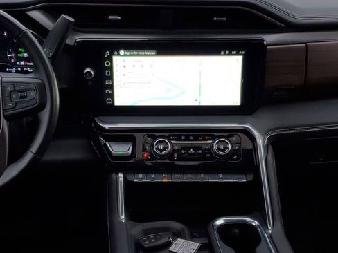 Used 2024 GMC Sierra 3500 Denali Ultimate image 27