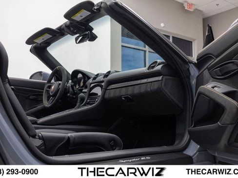 Used 2024 Porsche 718 Boxster Spyder RS RWD image 69