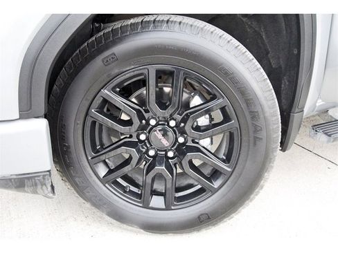 Used 2025 GMC Sierra 1500 Pro w/ Graphite Edition image 30