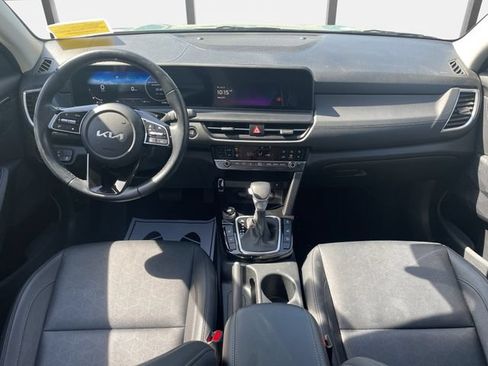 Used 2024 Kia Seltos EX AWD/4WD image 11