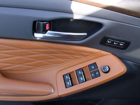 Certified 2022 Toyota Avalon Limited image 15