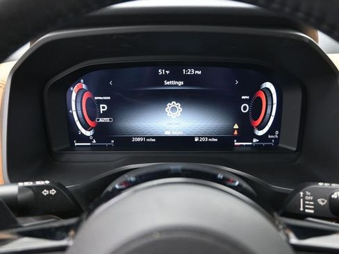 Used 2023 Nissan Rogue Platinum w/ Platinum Premium Package image 19