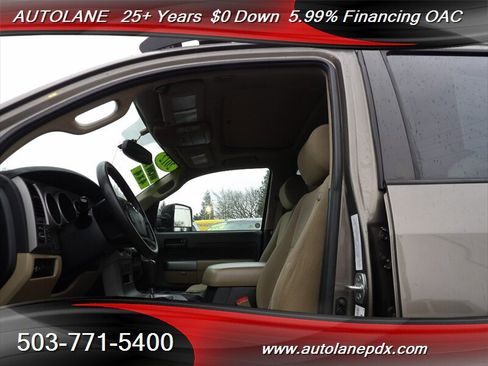 Used 2012 Toyota Tundra 4x4 CrewMax image 6