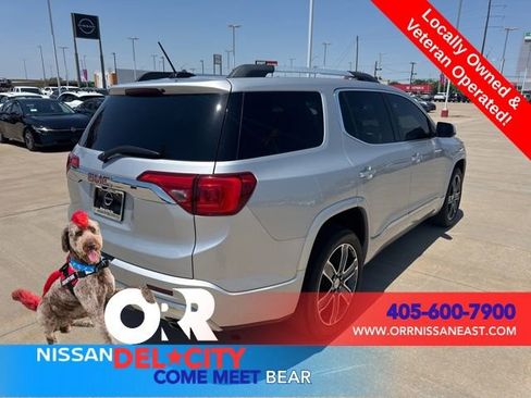 Used 2018 GMC Acadia Denali w/ Technology Package FWD image 5