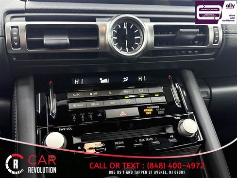 Used 2022 Lexus IS 350 F Sport image 22