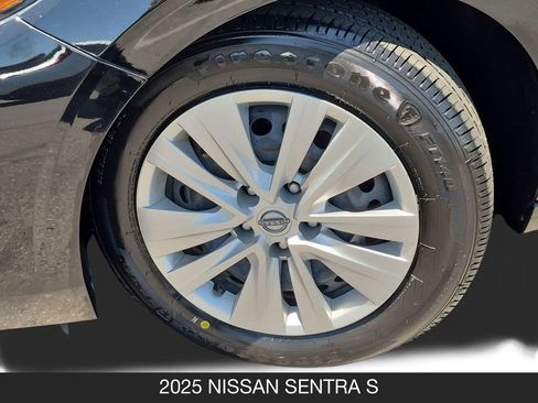 Certified 2025 Nissan Sentra S FWD image 11