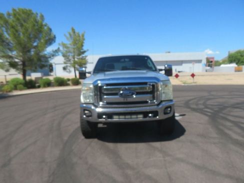 Used 2012 Ford F250 XLT w/ XLT Premium Pkg AWD/4WD image 11