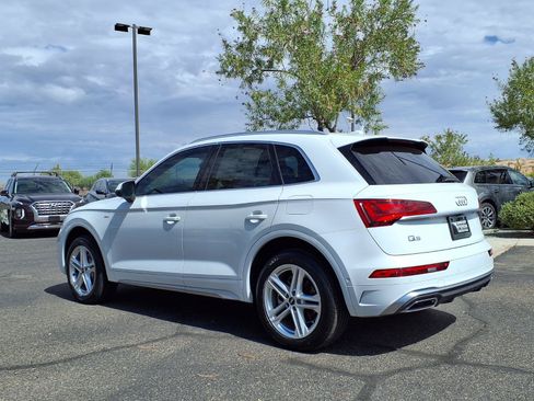 Used 2021 Audi Q5 e Prestige w/ Prestige Package AWD/4WD image 4