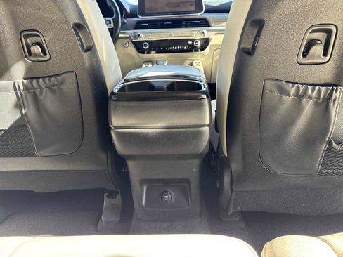 Used 2022 Kia Telluride EX image 16