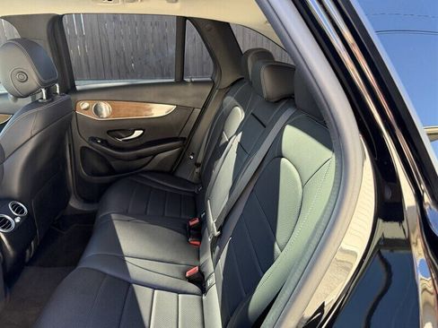 Used 2018 Mercedes-Benz GLC 350e 4MATIC image 27