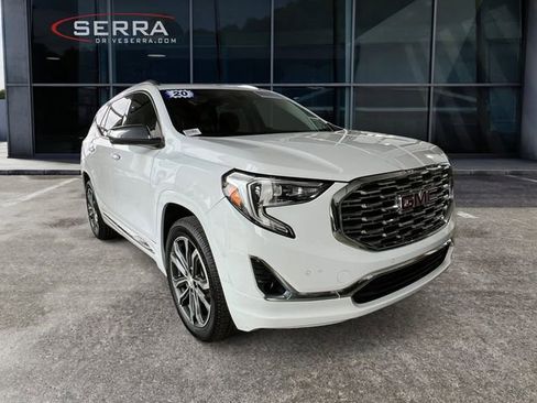 Used 2020 GMC Terrain Denali w/ Denali Premium Package AWD/4WD image 5