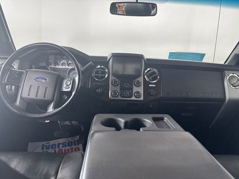 Used 2014 Ford F250 Lariat w/ Lariat Interior Package image 27