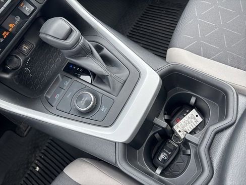 Certified 2024 Toyota RAV4 XLE w/ Convenience Package image 34