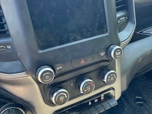 Used 2024 RAM 2500 Tradesman w/ Chrome Appearance Group AWD/4WD image 14
