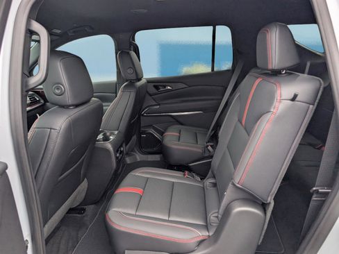 New 2026 Chevrolet Traverse RS image 15